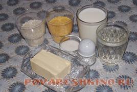 Bubur nasi dan millet dengan susu Bubur susu terbuat dari nasi millet dan soba